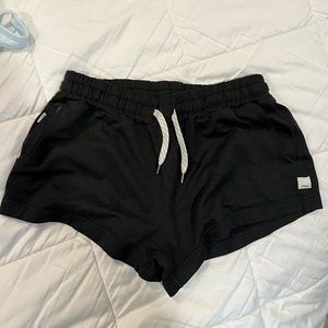 Vuori XS shorts